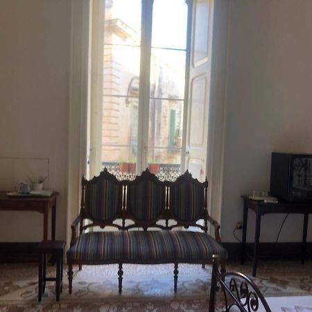 Palazzo Bernardini Suites 莱切 外观 照片