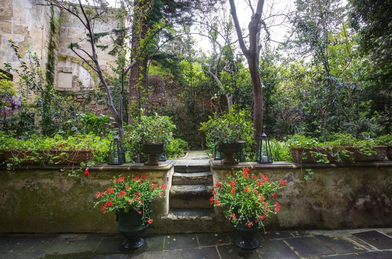 Palazzo Bernardini Suites 莱切 外观 照片