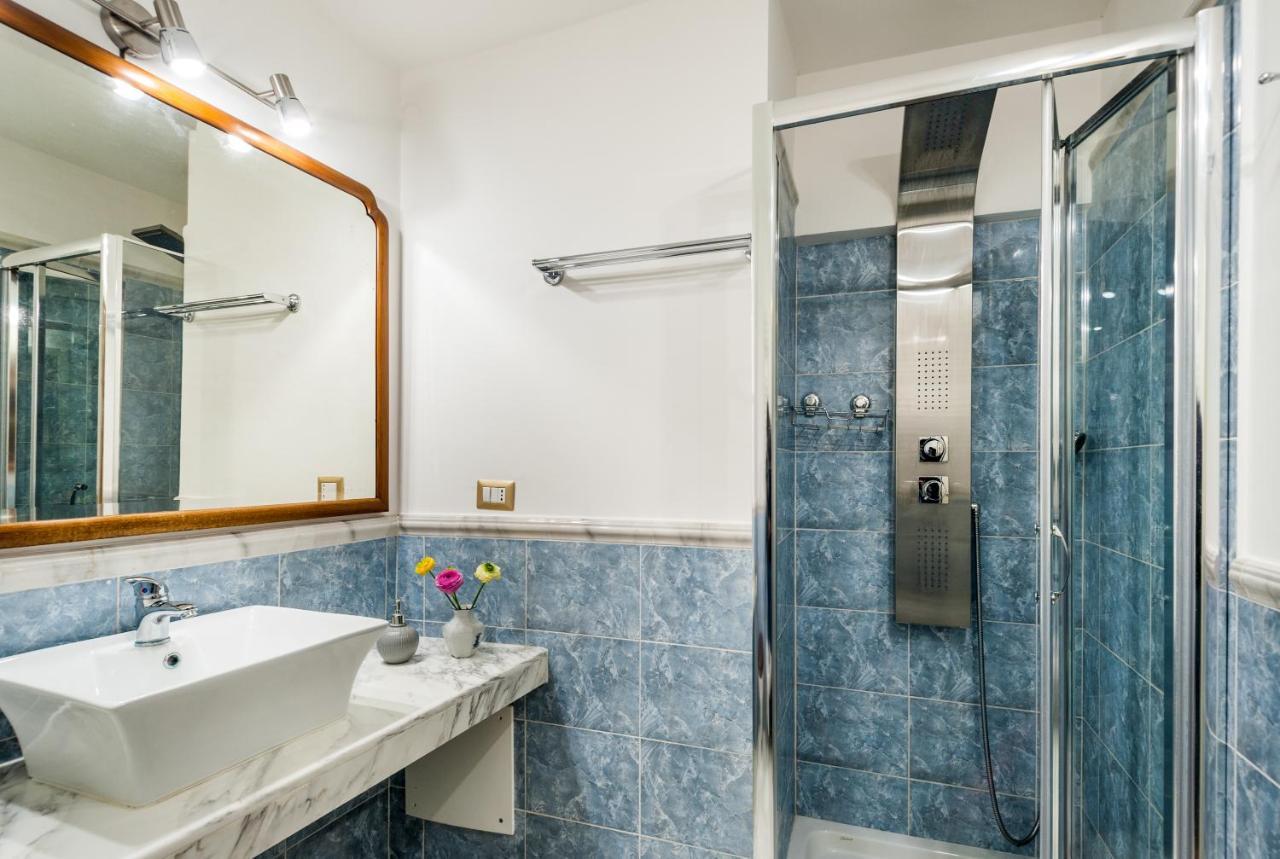 Palazzo Bernardini Suites 莱切 外观 照片