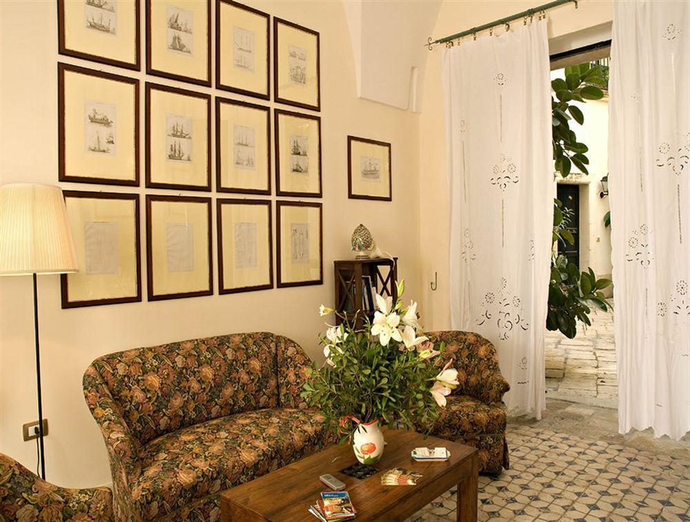 Palazzo Bernardini Suites 莱切 外观 照片
