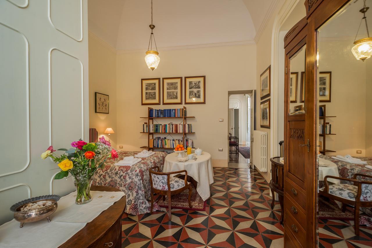 Palazzo Bernardini Suites 莱切 外观 照片