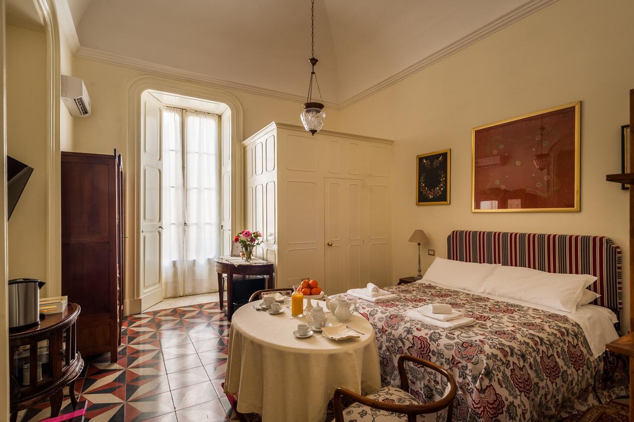Palazzo Bernardini Suites 莱切 外观 照片