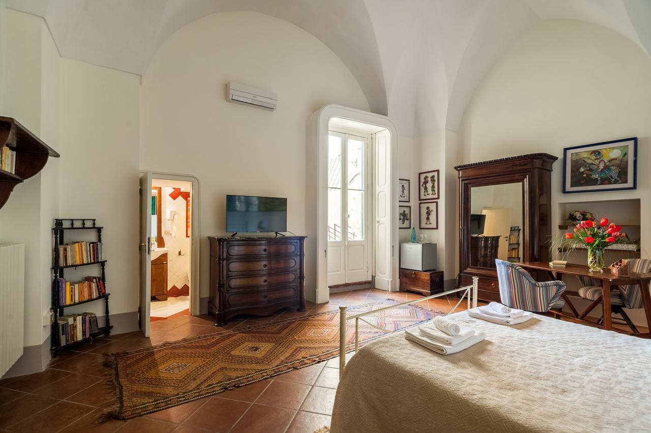 Palazzo Bernardini Suites 莱切 外观 照片
