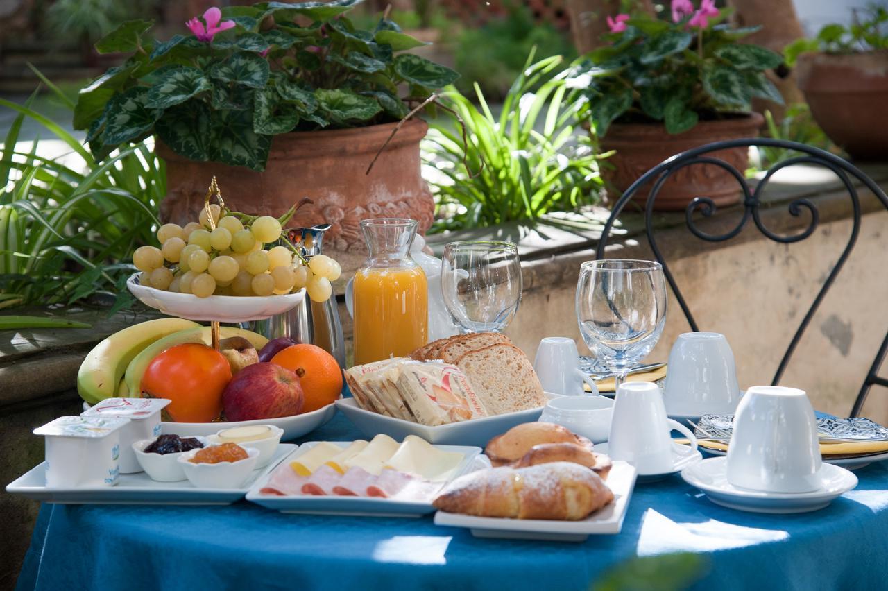 Palazzo Bernardini Suites 莱切 外观 照片